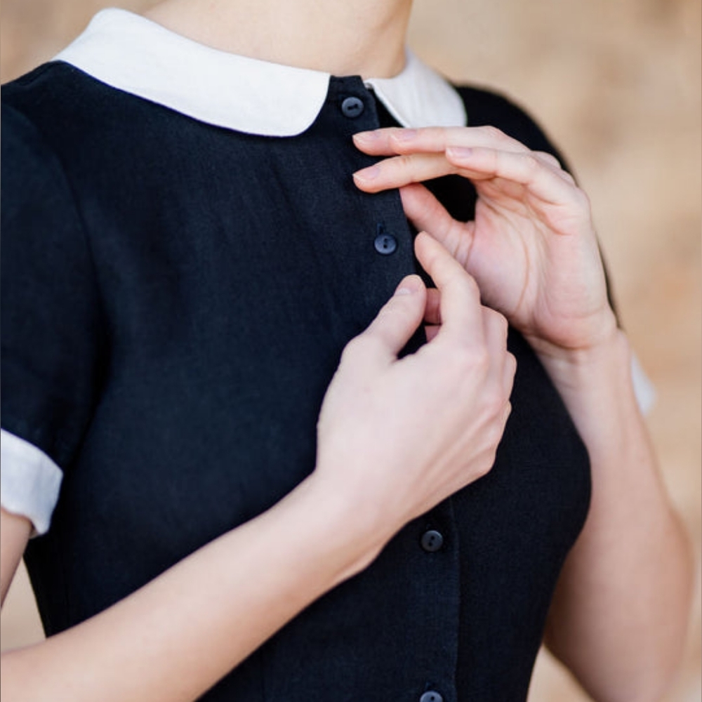 Black Son de Flor dress with white collar in size medium! 🖤🤍 100% Linen - Picture 4 of 6